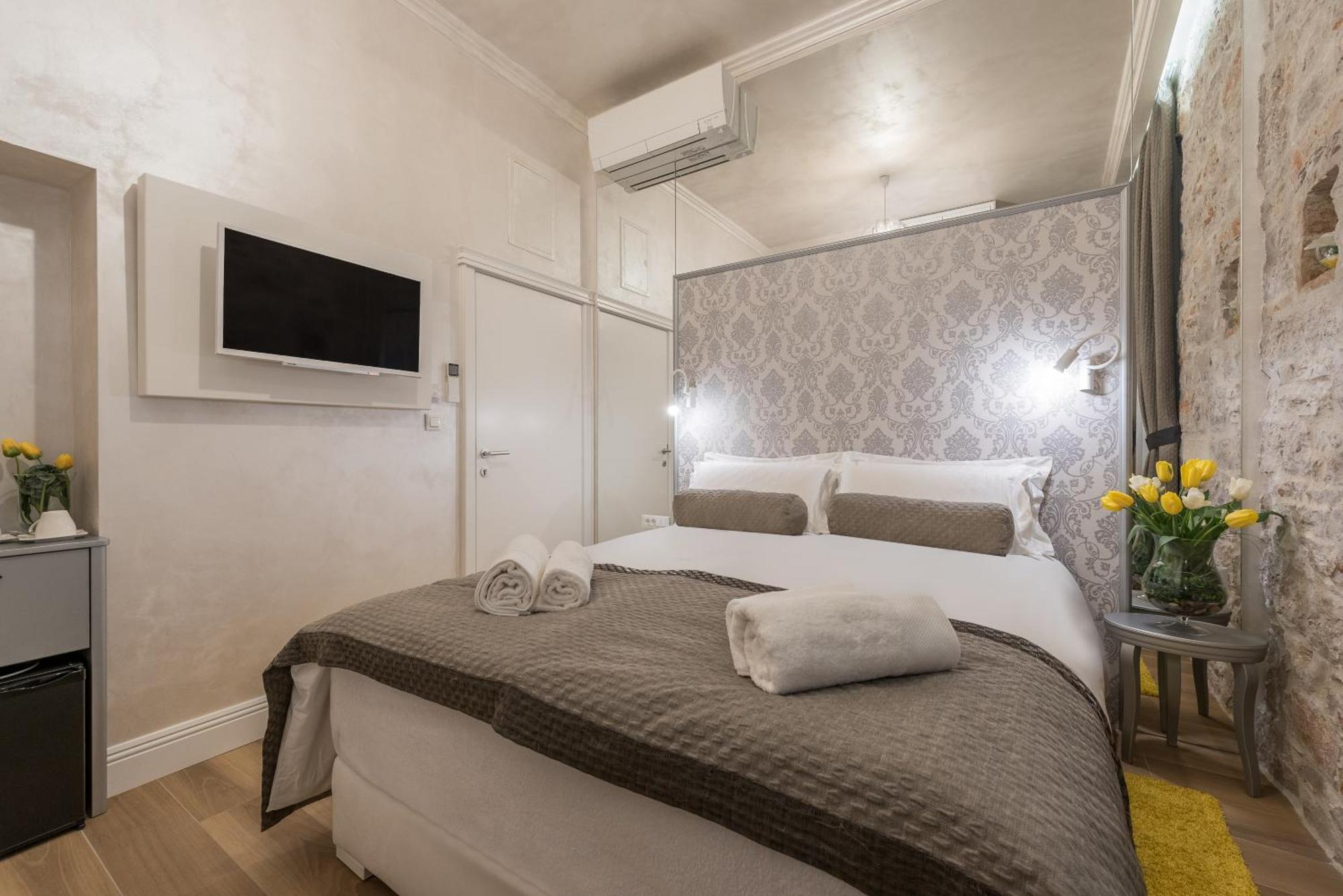 Zara Palace - Design Rooms Exterior photo