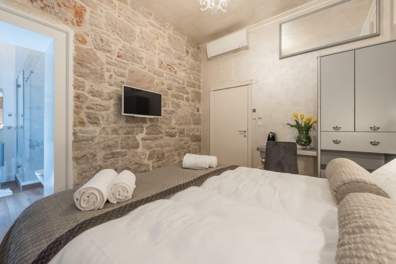 Zara Palace - Design Rooms Exterior photo